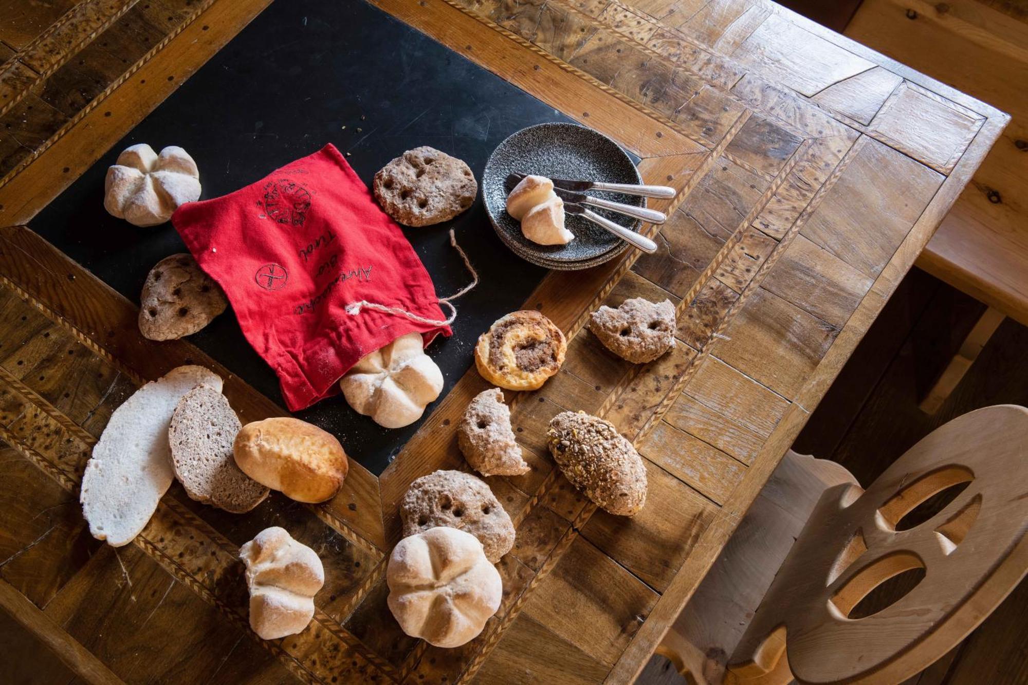 Hotel Goldener Adler - Im Sommer Silvretta Card Premium Inkludiert イシュグル エクステリア 写真