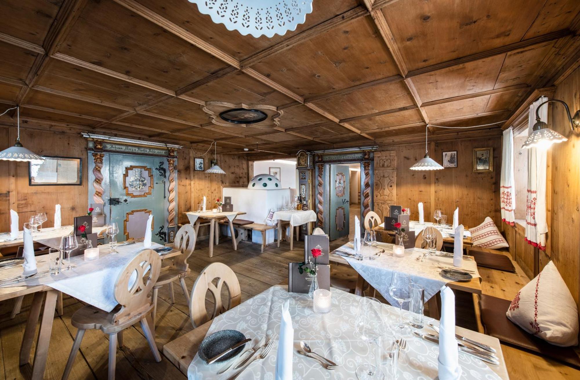 Hotel Goldener Adler - Im Sommer Silvretta Card Premium Inkludiert イシュグル エクステリア 写真
