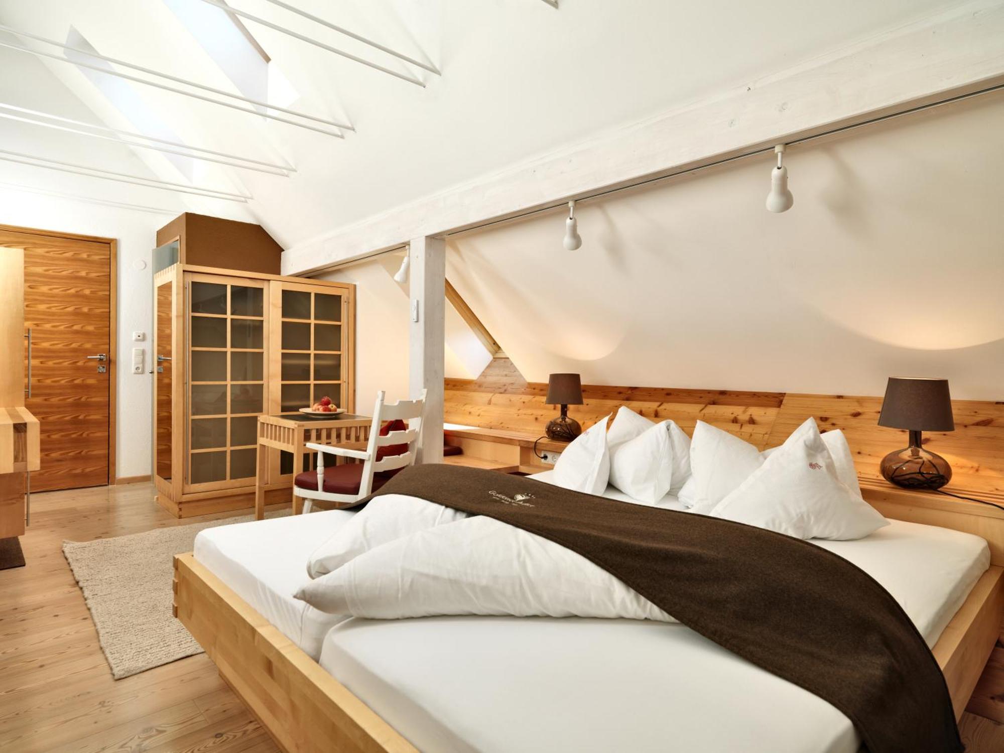 Hotel Goldener Adler - Im Sommer Silvretta Card Premium Inkludiert イシュグル エクステリア 写真
