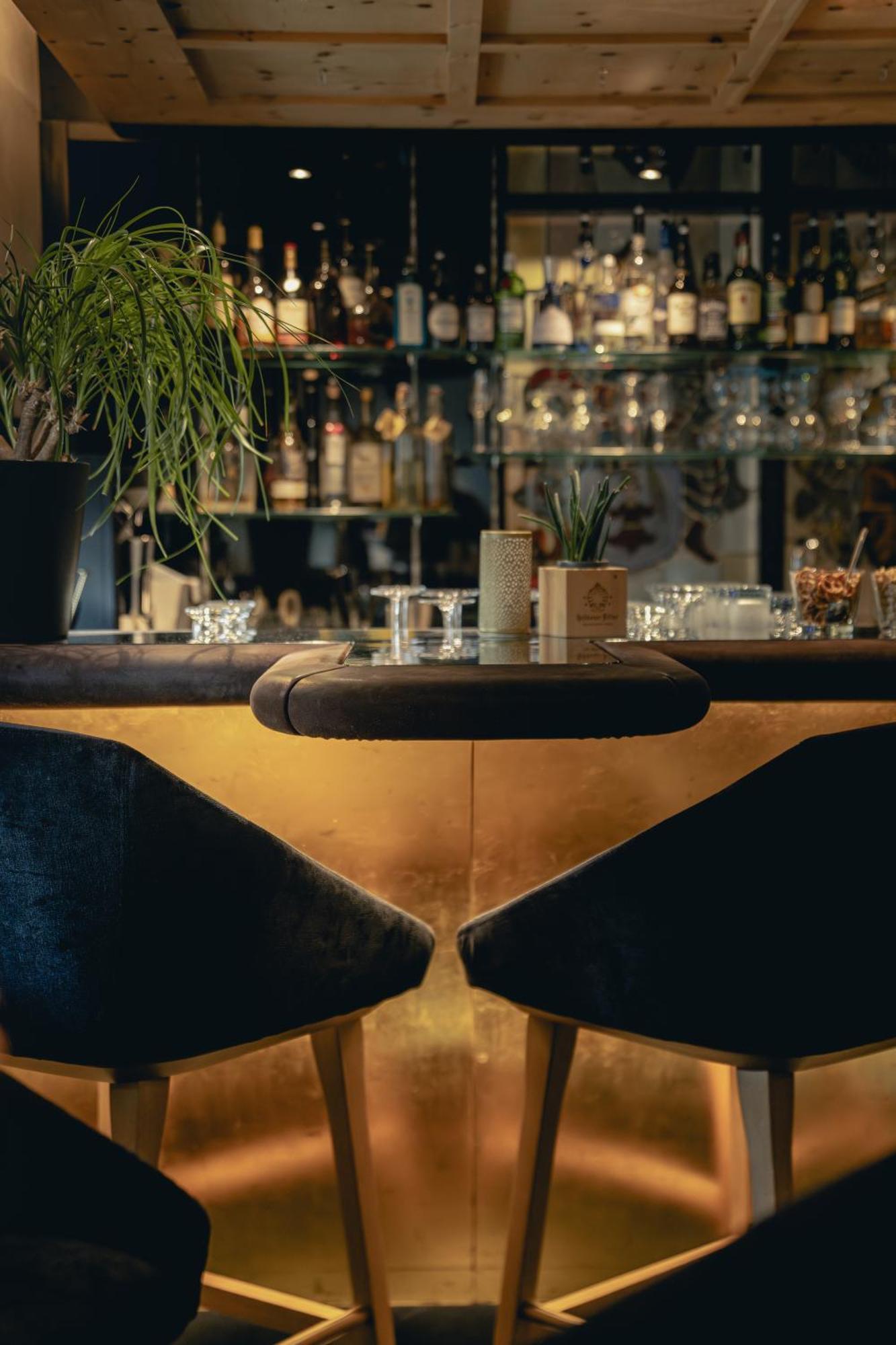 Hotel Goldener Adler - Im Sommer Silvretta Card Premium Inkludiert イシュグル エクステリア 写真