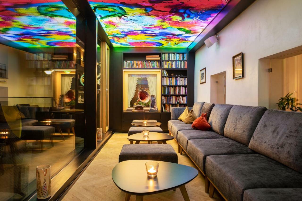 Hotel Goldener Adler - Im Sommer Silvretta Card Premium Inkludiert イシュグル エクステリア 写真